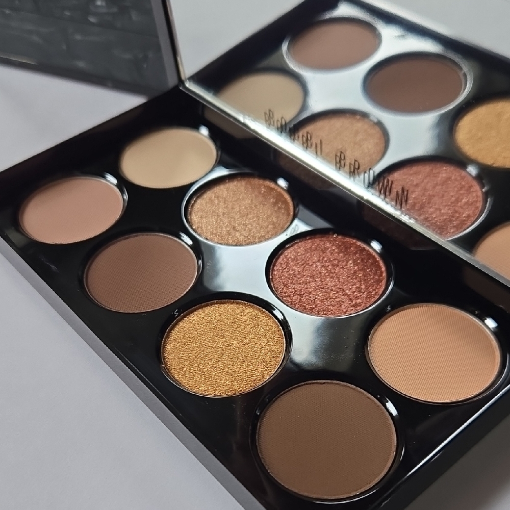 Bobbi Brown Gold and Brown Eye Shadow Palette